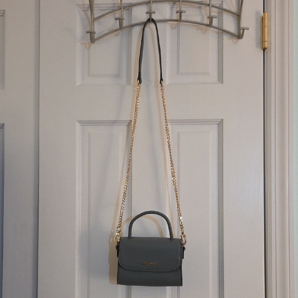 Nine West Grey Mini Bag with Gold Chain NWOT - Picture 3 of 7